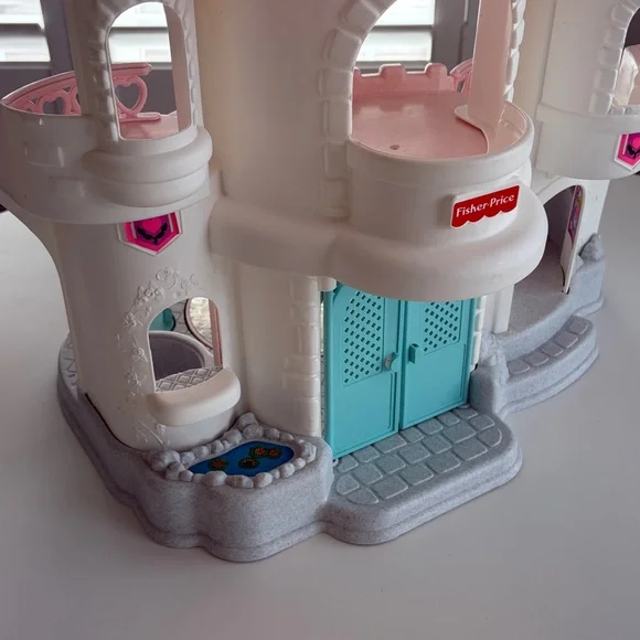 Fisher Price Once Upon a Dream Palace - Picture 13 of 14